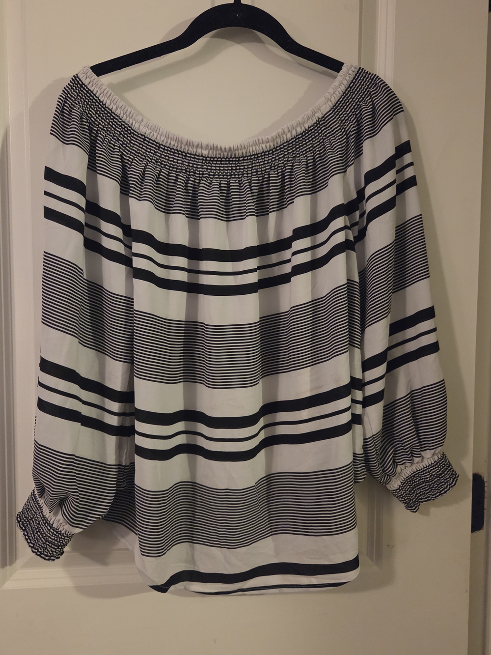 Express Off-Shoulder Striped Blouse - Black & White